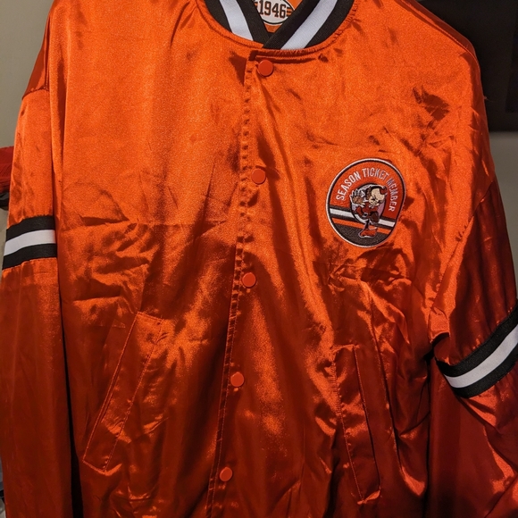 Cleveland Browns Season Ticket Holder Jacket - Picture 4 of 5
